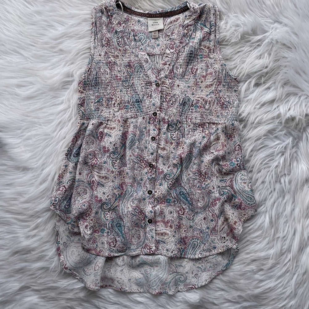 NWOT Knox Rose Paisley Smocked Sleeveless Top XS